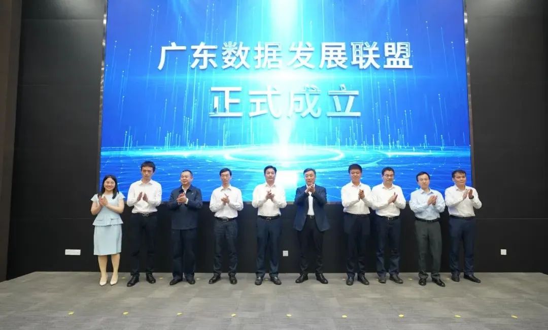 df15237c6761b6b1cdf2595e67de1b141655107435.jpg f4029ab2214eb55e4fa5b95ac58ffd7.jpg